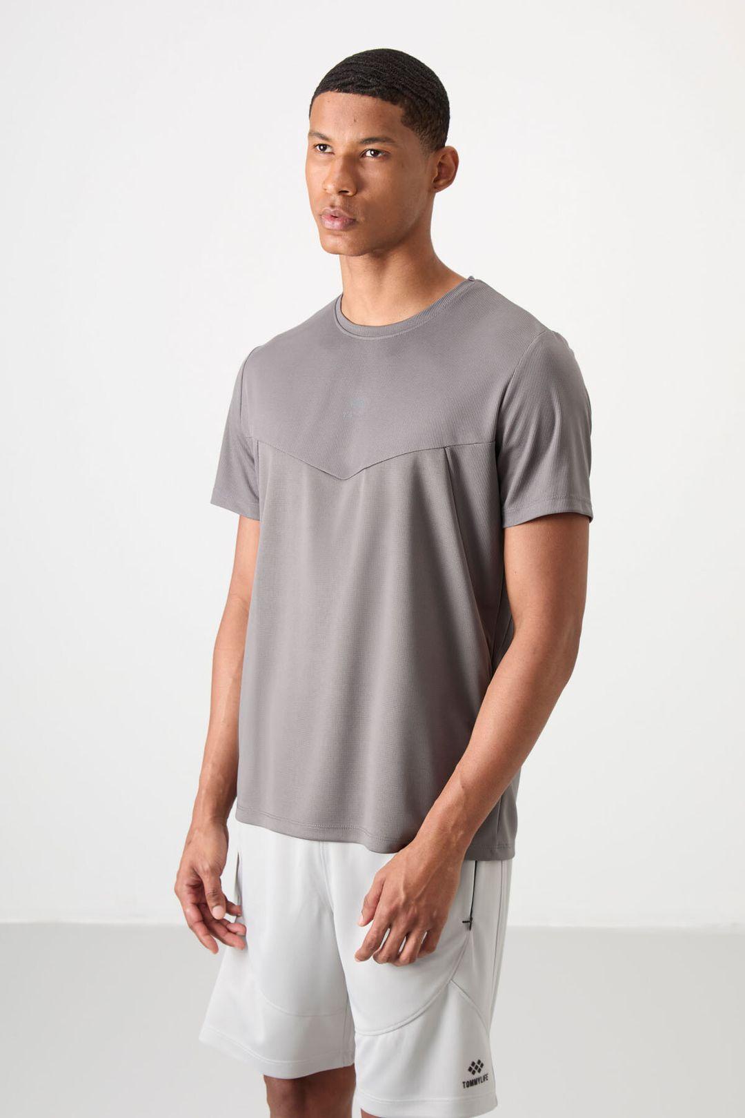 Men's Solid Polyester Crew Neck T-Shirt by TOMMY LIFE