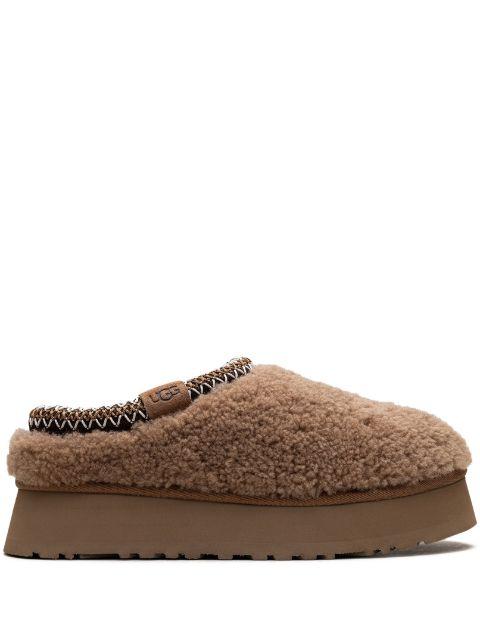 Tazz Maxi Curly "Chestnut" slippers by UGG