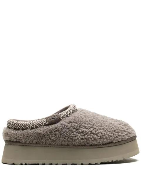 Tazz Maxi Curly "Smoke Plum" slippers by UGG