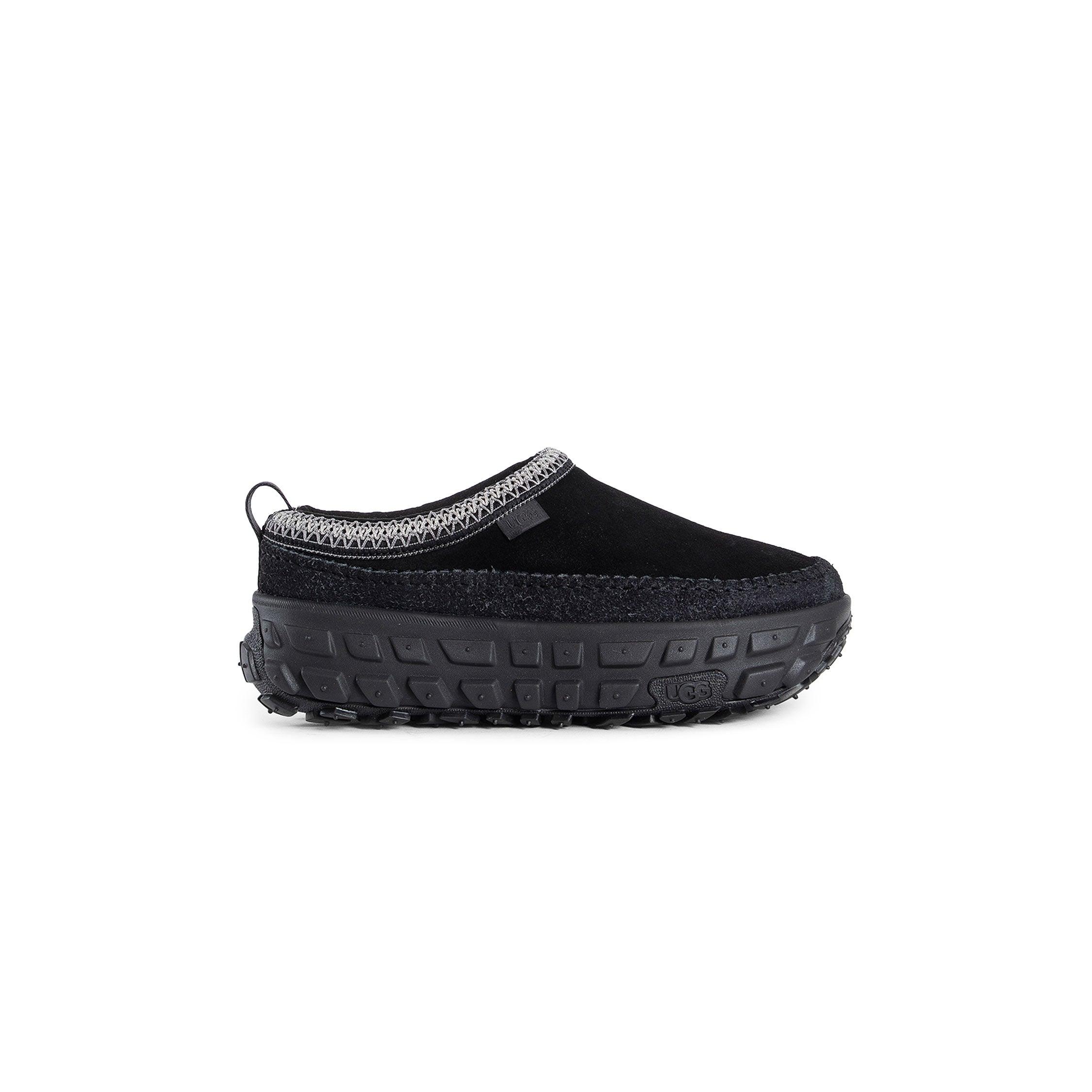 UGG MAN BLACK LOAFERS & FLATS by UGG