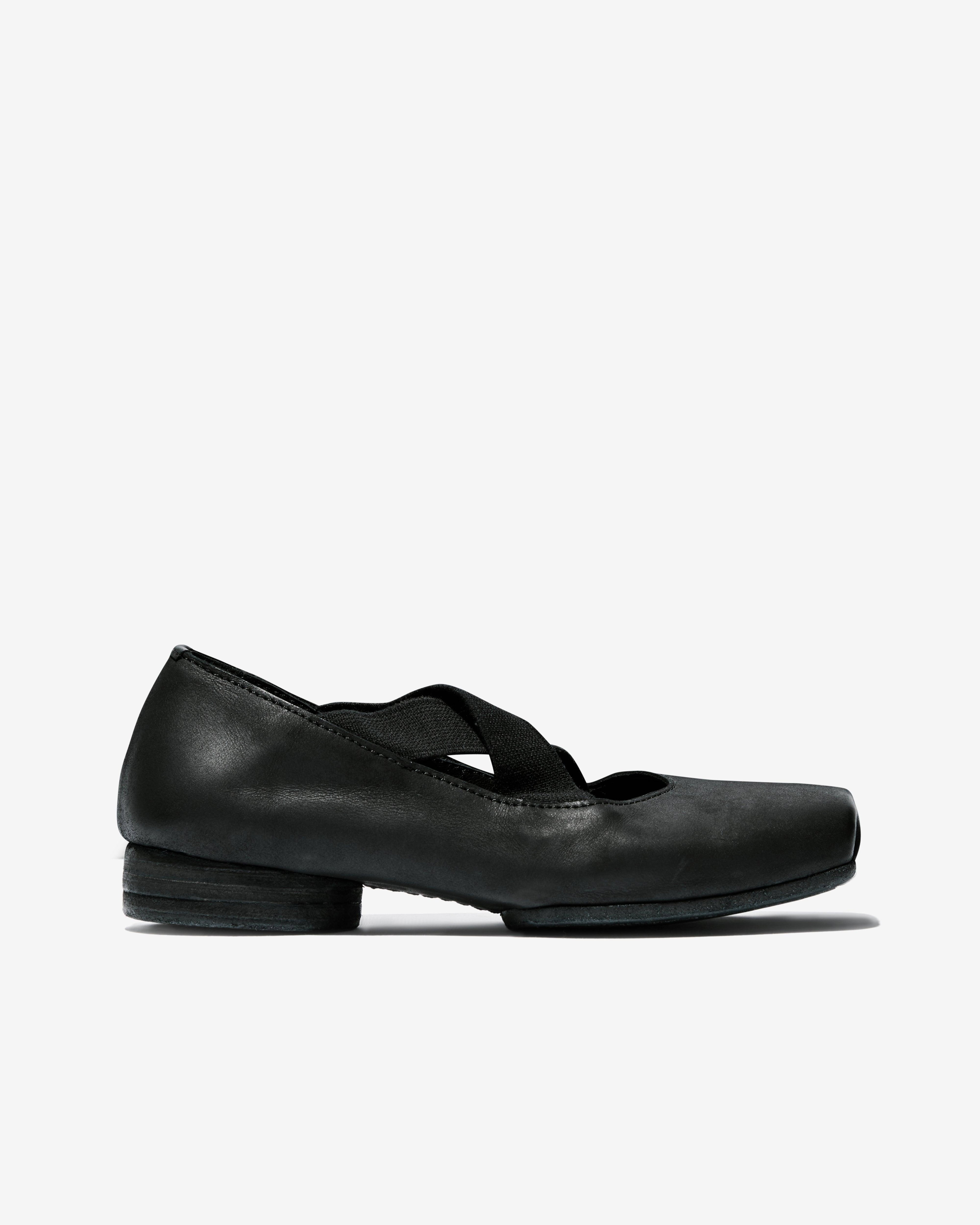 Uma Wang - Women’s Ballet Shoes - (Black) by UMA WANG