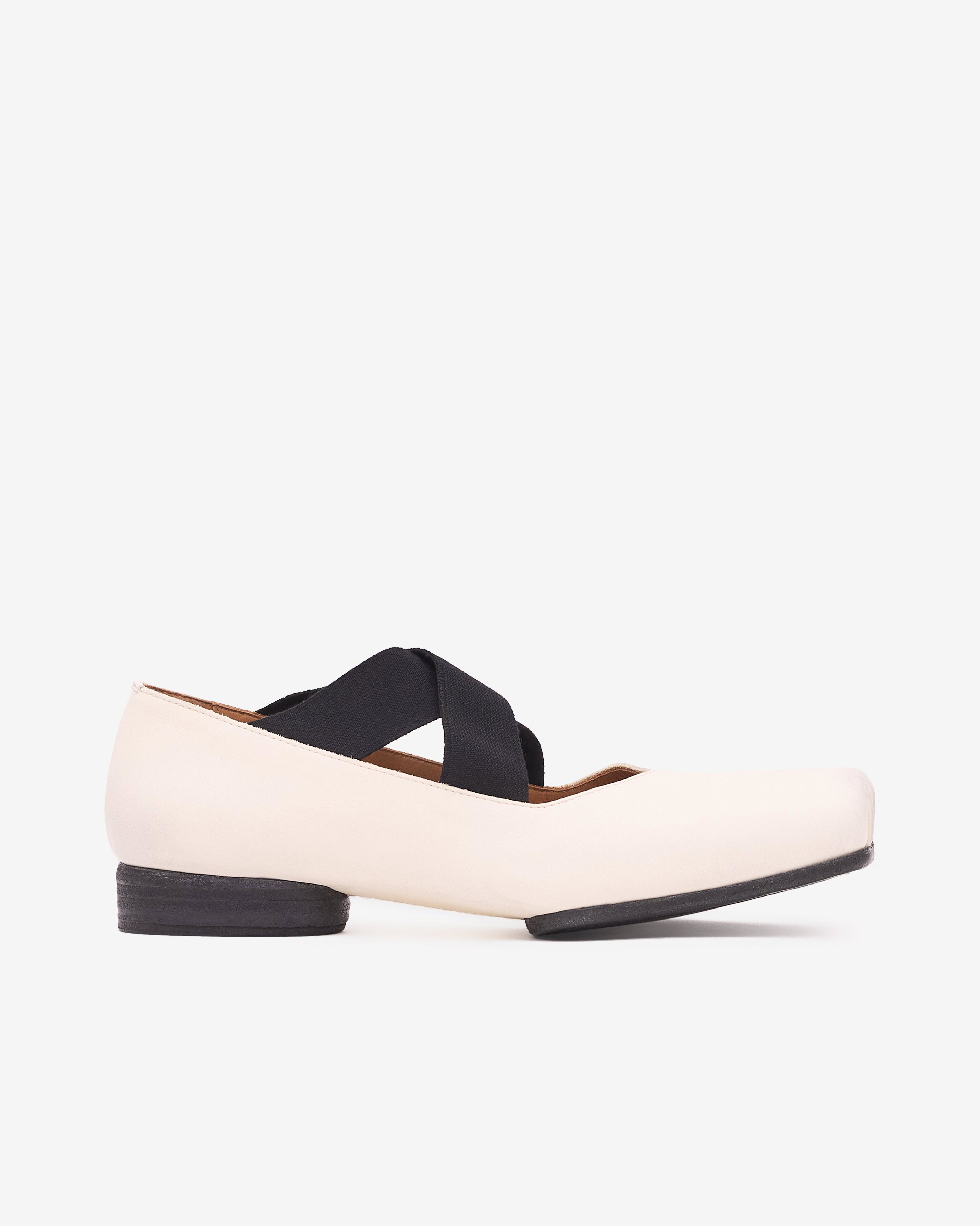 Uma Wang - Women’s Ballet Shoes - (White) by UMA WANG
