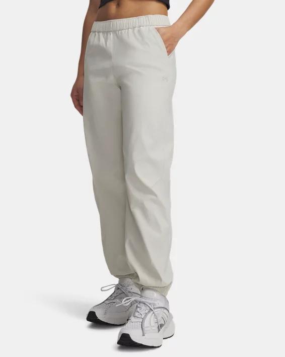 UA Unstoppable Woven by UNDER ARMOUR