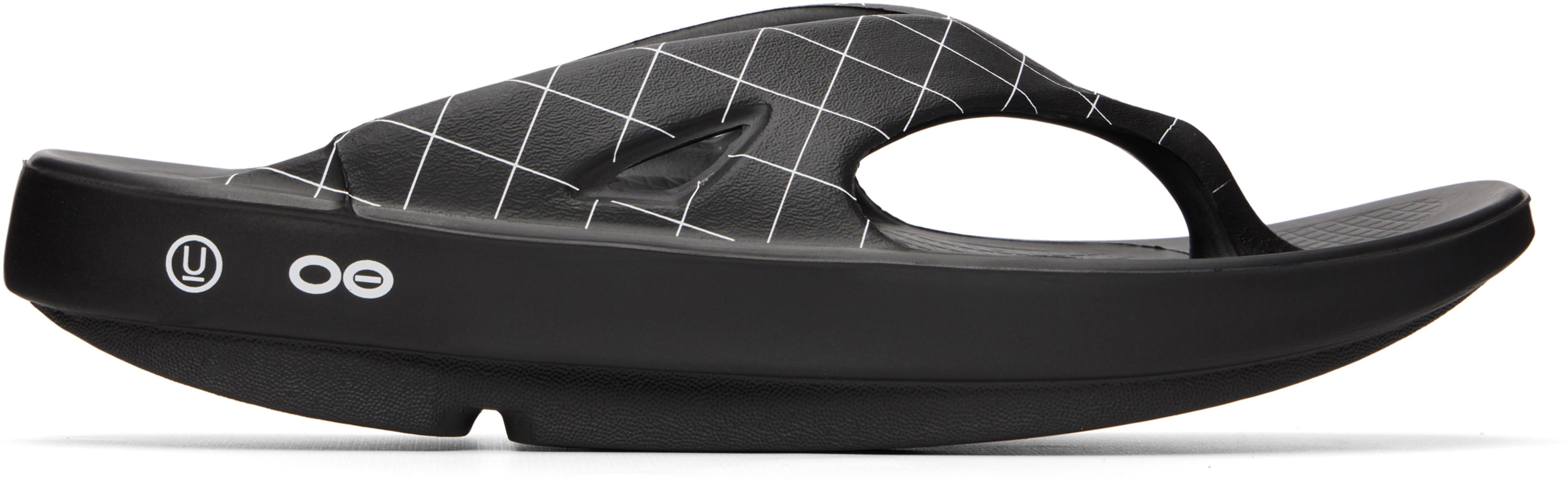 Black OOFOS Edition UC1F4F03 Flip-Flops by UNDERCOVER