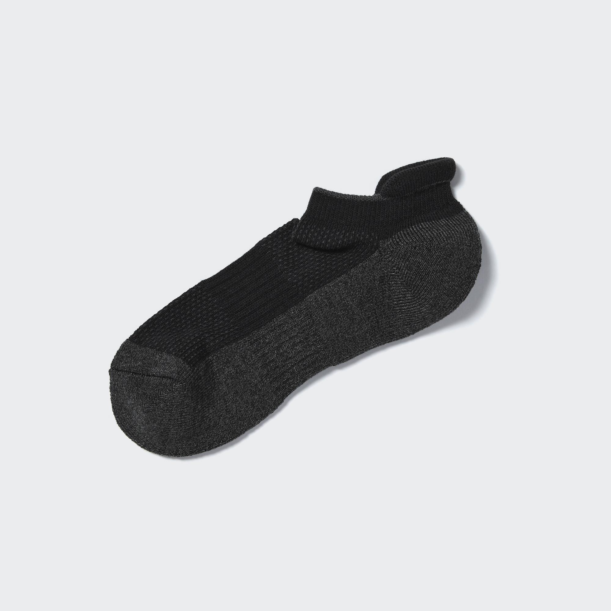 Sports Pile Short Socks by UNIQLO