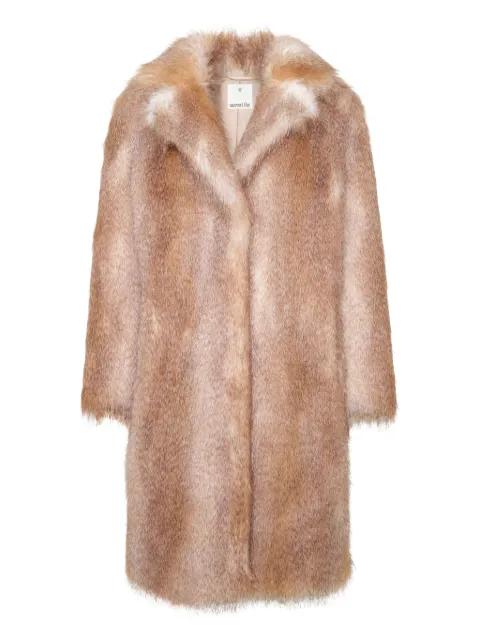 Pioneer coat by UNREAL FUR