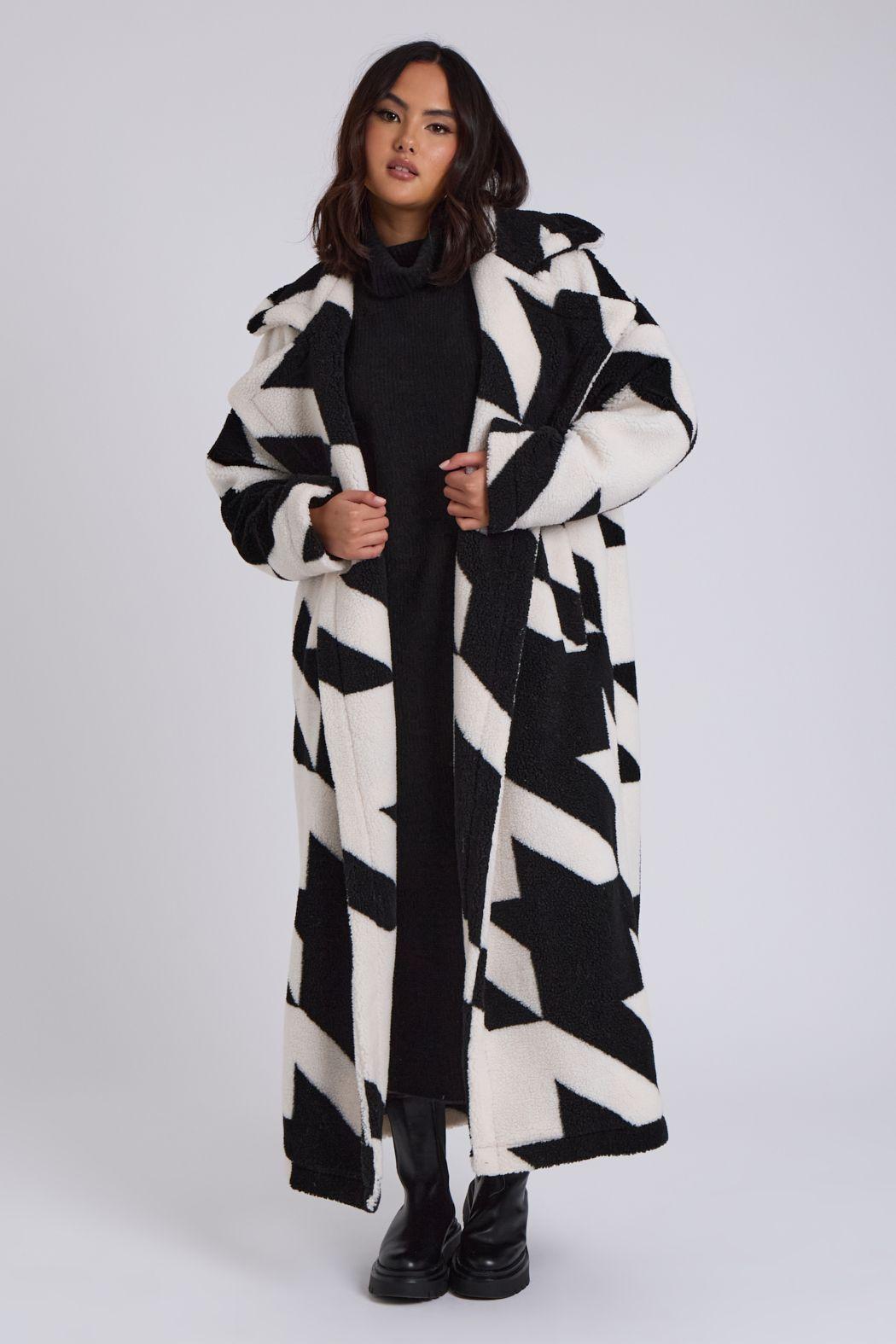 Dogtooth Longline Jacket by URBAN BLISS