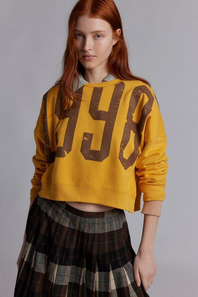 1998 Graphic Cropped Crew Neck Pullover by URBAN OUTFITTERS