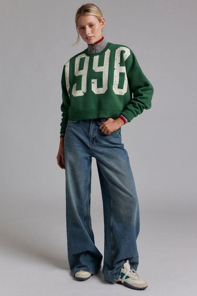 1998 Graphic Cropped Crew Neck Pullover by URBAN OUTFITTERS