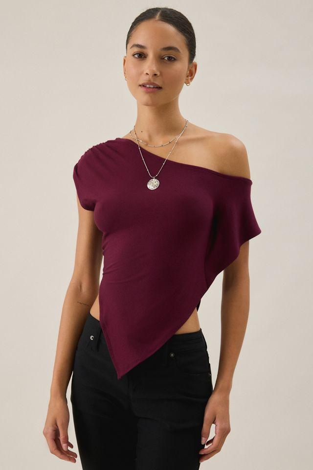 UO Bia Jersey Knit Asymmetric Off-The-Shoulder Poncho by URBAN OUTFITTERS