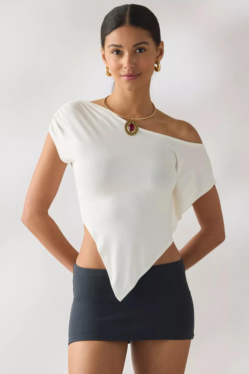 UO Bia Jersey Knit Asymmetric Off-The-Shoulder Poncho by URBAN OUTFITTERS