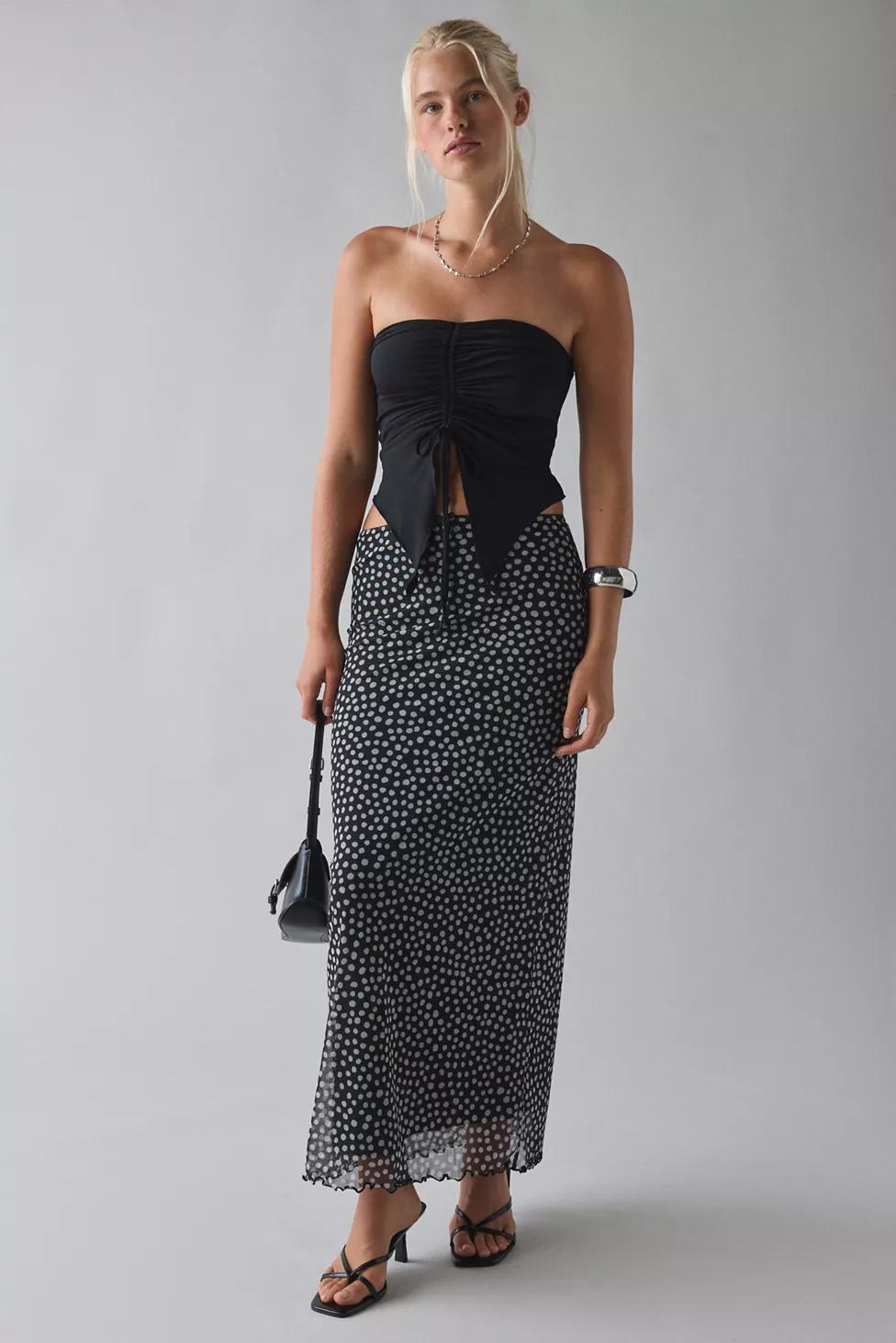 UO Iris Ruched Tie-Front Flyaway Tube Top by URBAN OUTFITTERS