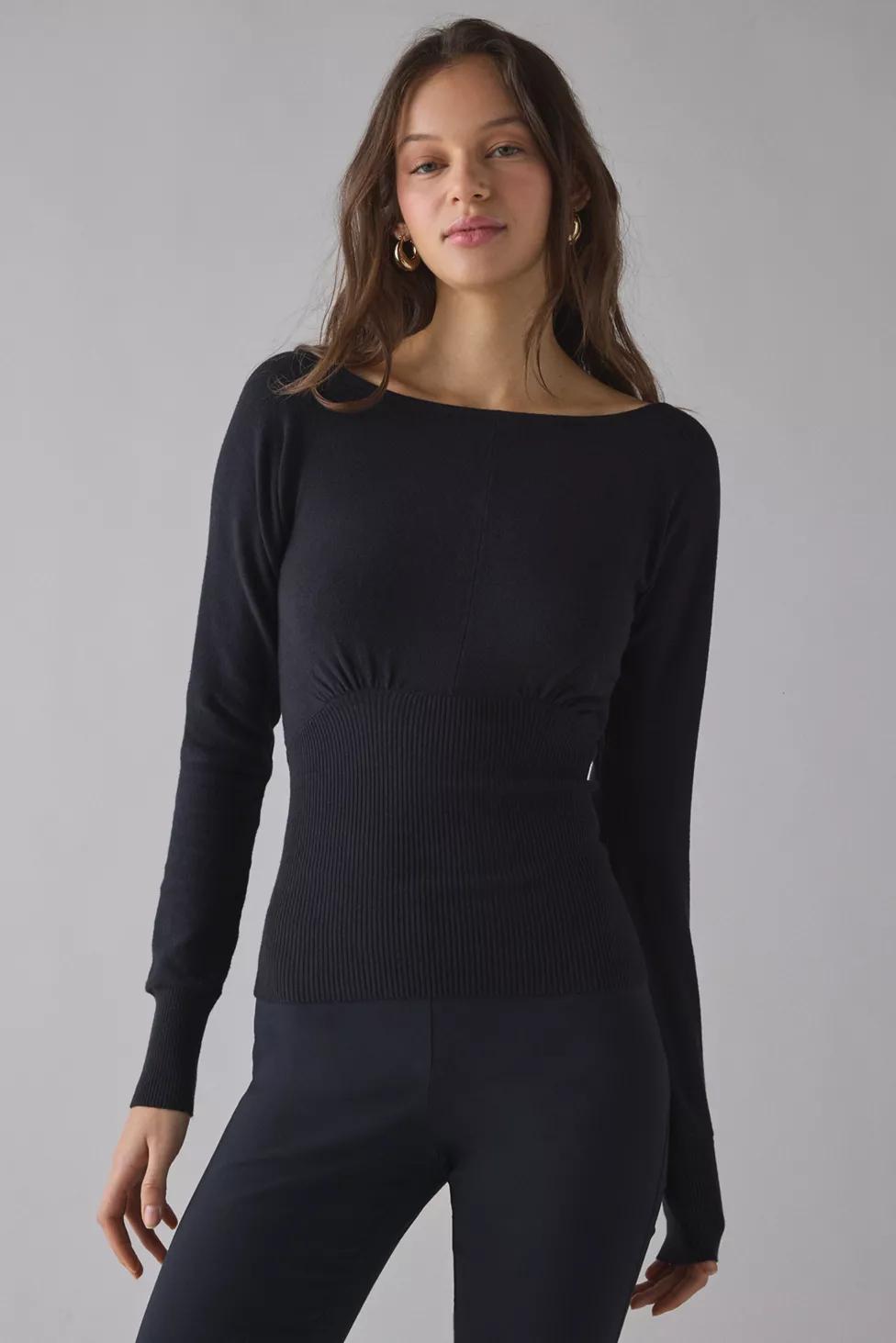 UO Sandy Boatneck Dolman Sleeve Cropped Sweater by URBAN OUTFITTERS