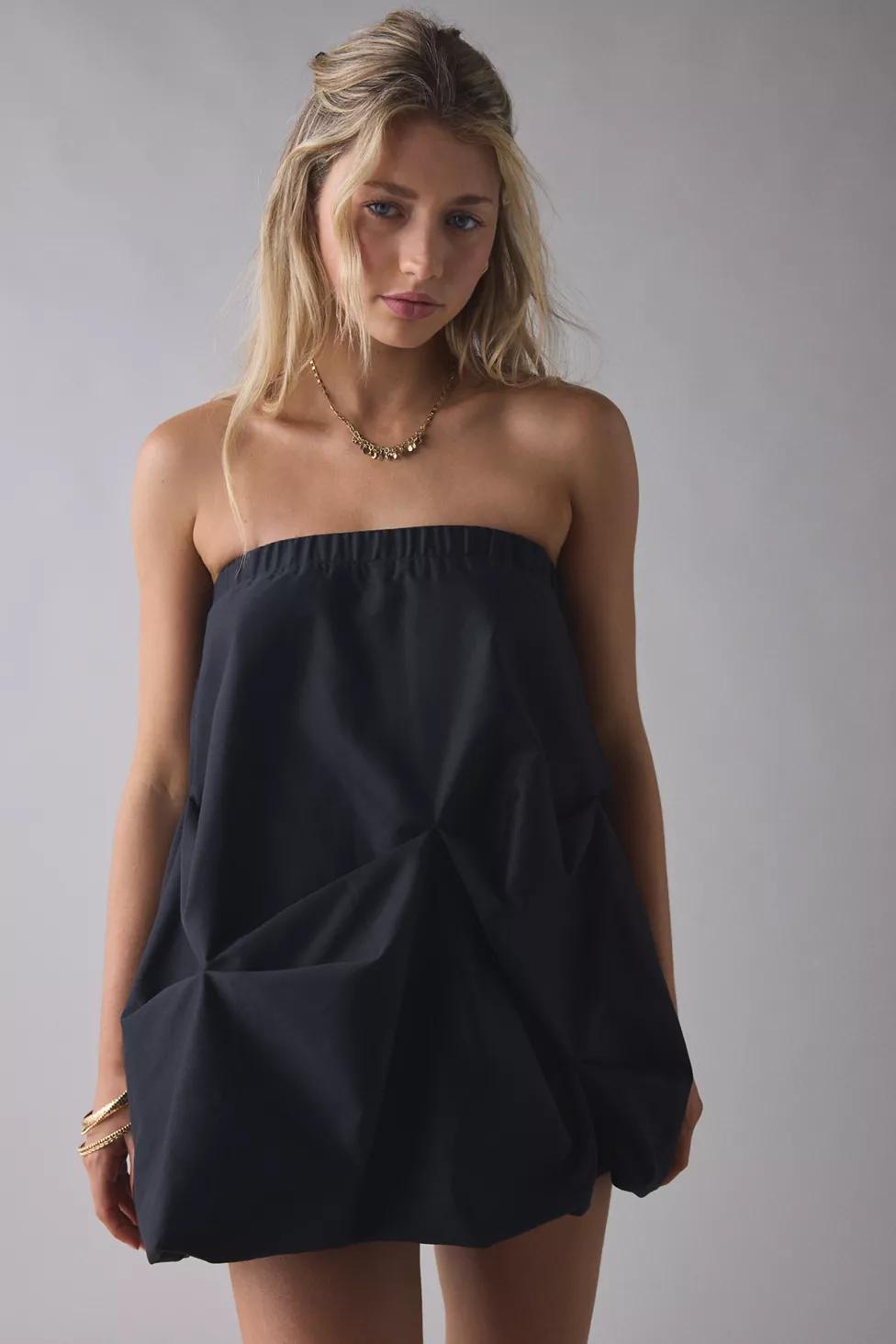 UO Wanderlust Strapless Gathered Bubble Mini Dress by URBAN OUTFITTERS