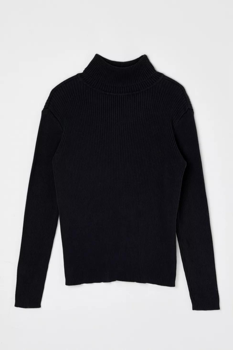 Vintage 90s Black Ribbed Turtleneck by URBAN OUTFITTERS