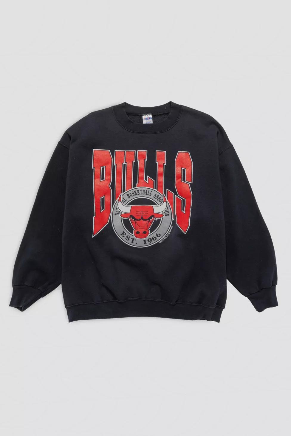 Vintage Chicago Bulls Sweatshirt by URBAN OUTFITTERS