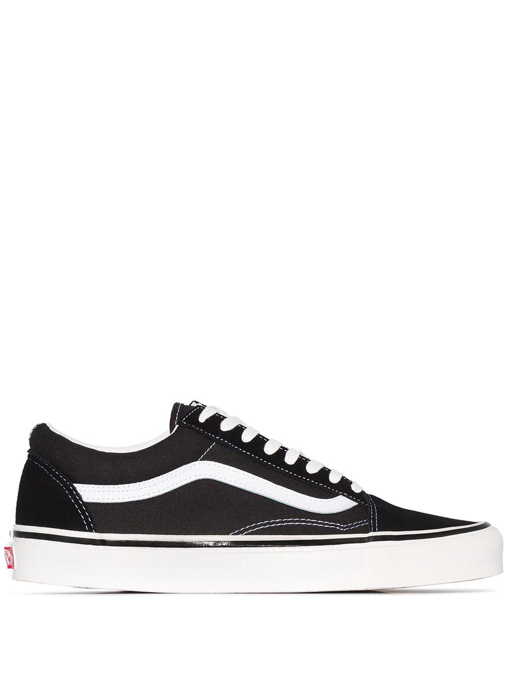 Old Skool low-top sneakers by VANS