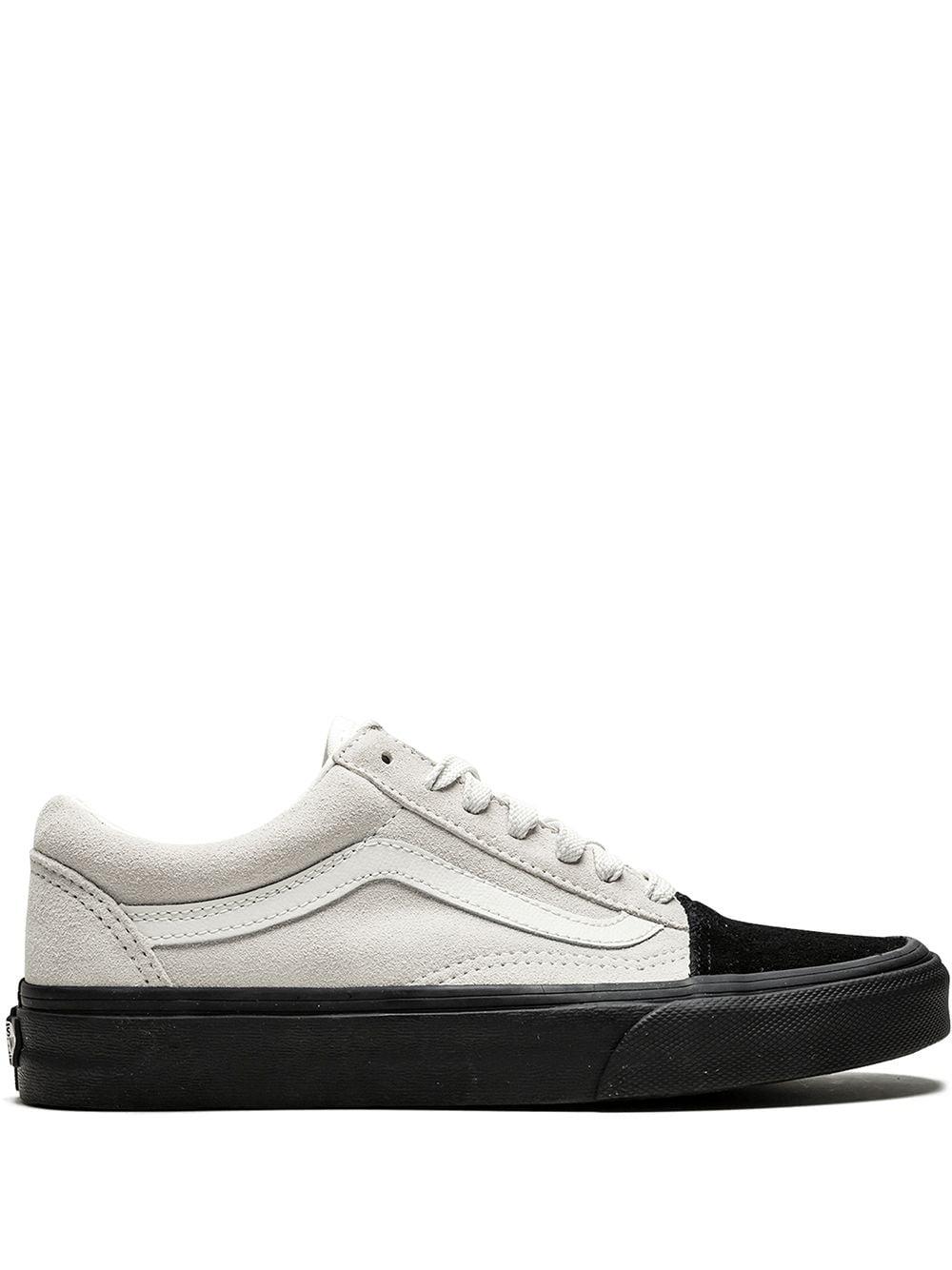 Old Skool low-top sneakers by VANS
