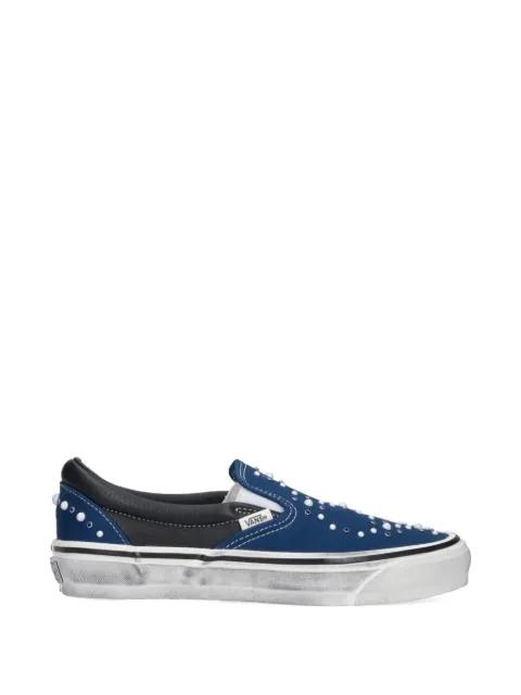 Premium pearl classic slip-ons by VANS