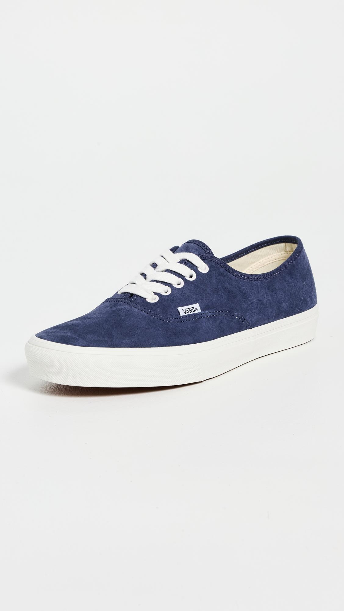 U Authentic Sneakers by VANS