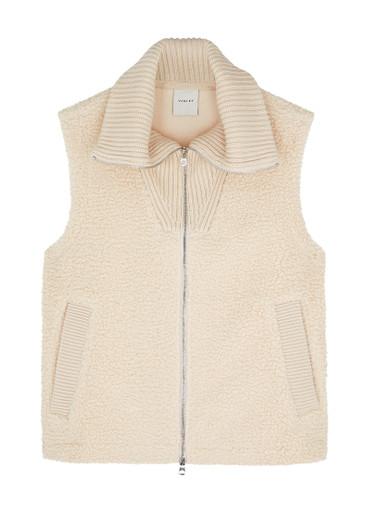 Aspen fleece gilet by VARLEY