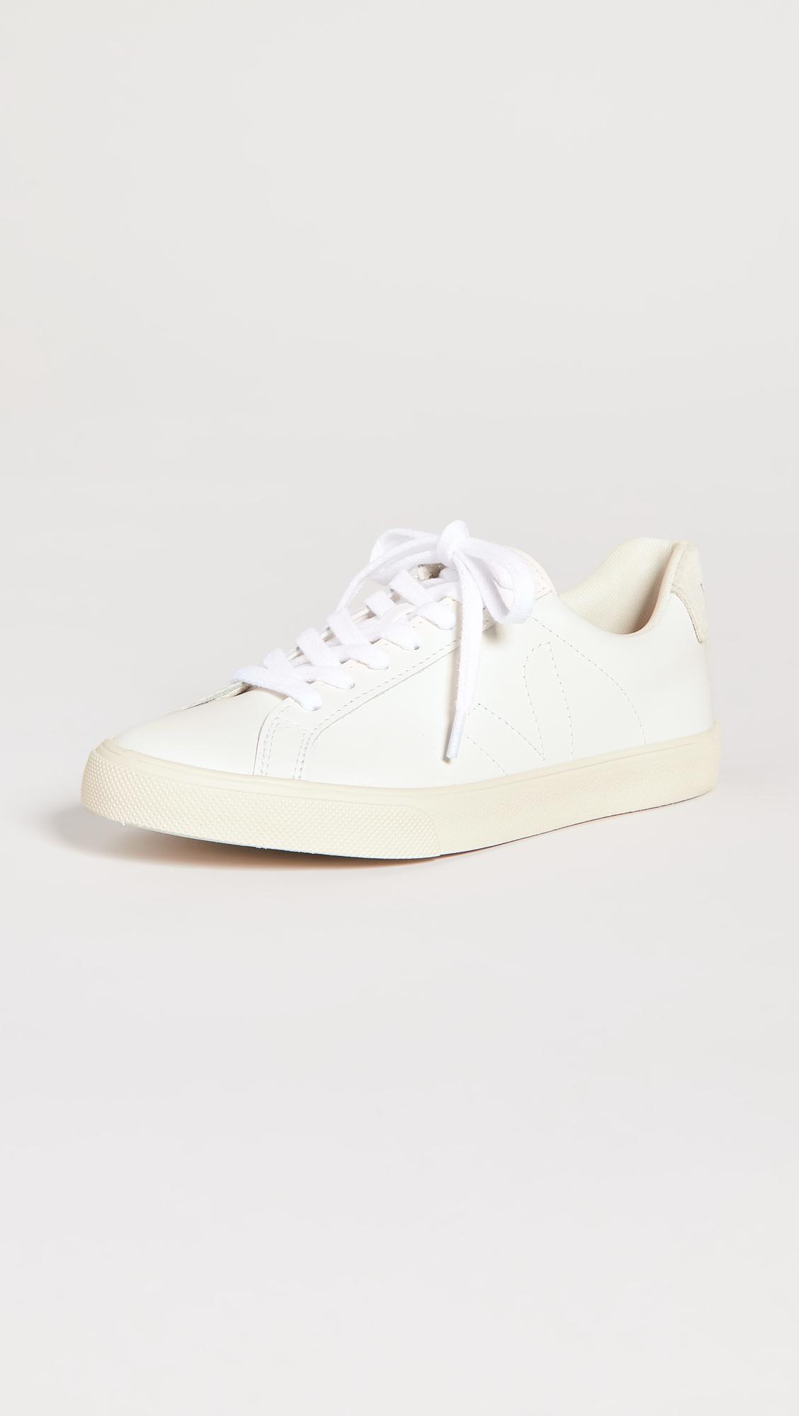 Esplar Low Sneakers by VEJA