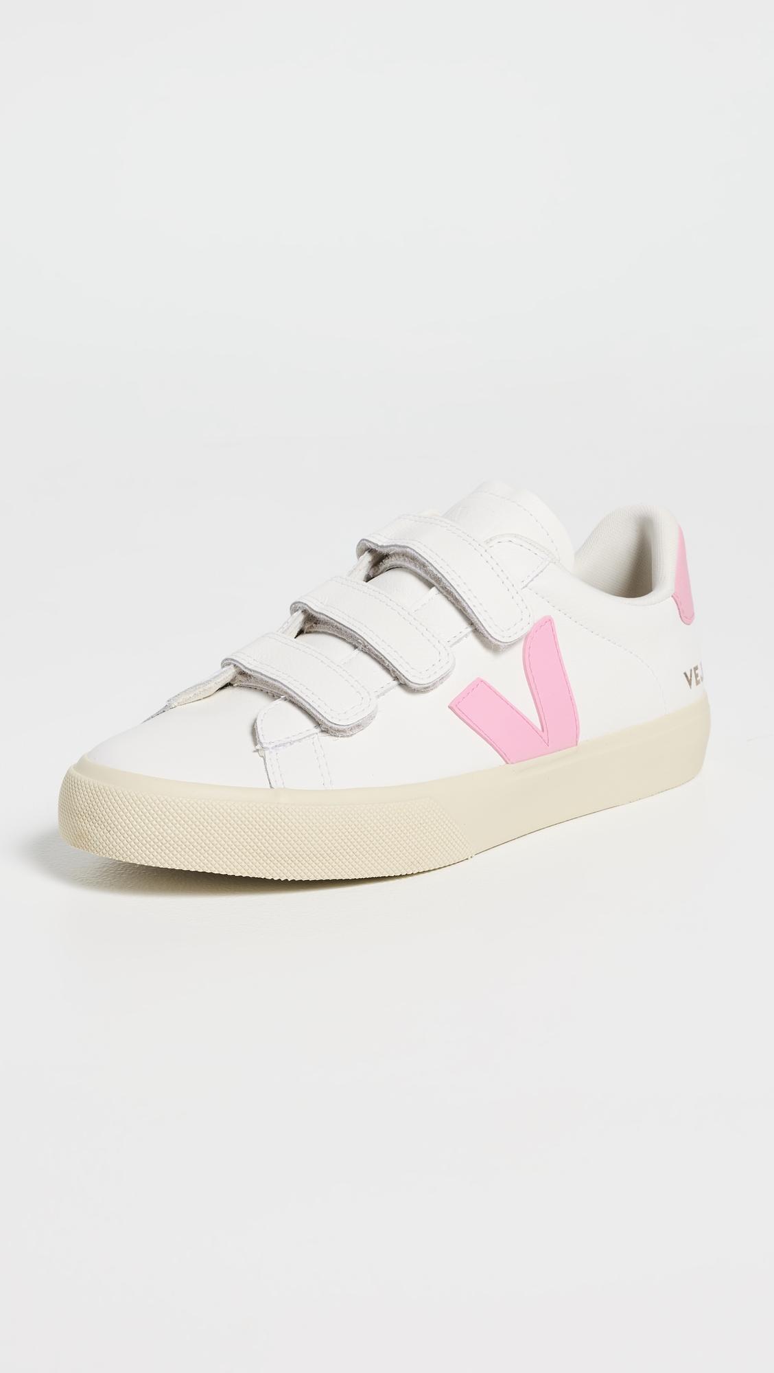 Recife Sneakers by VEJA