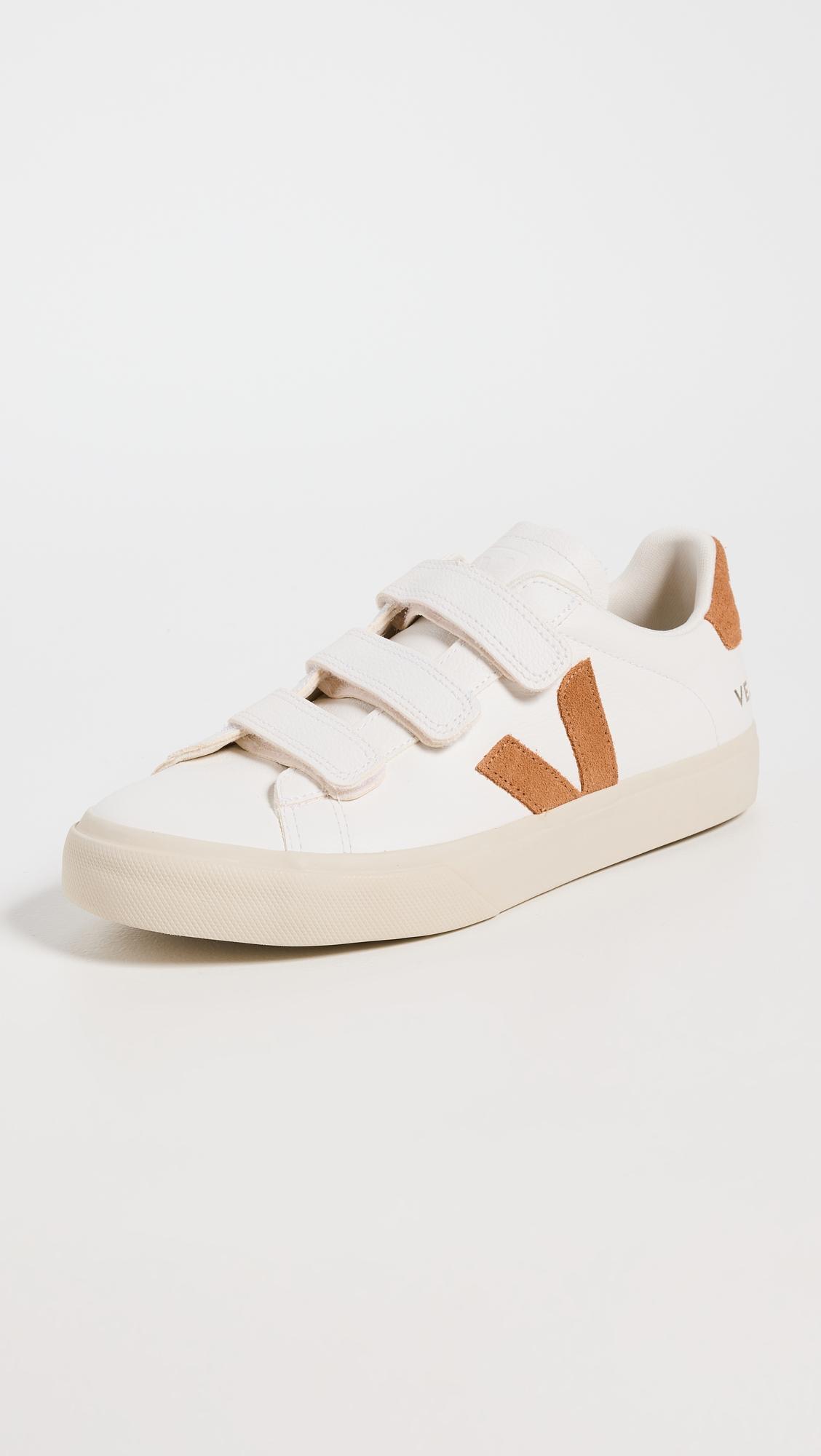 Recife Sneakers by VEJA