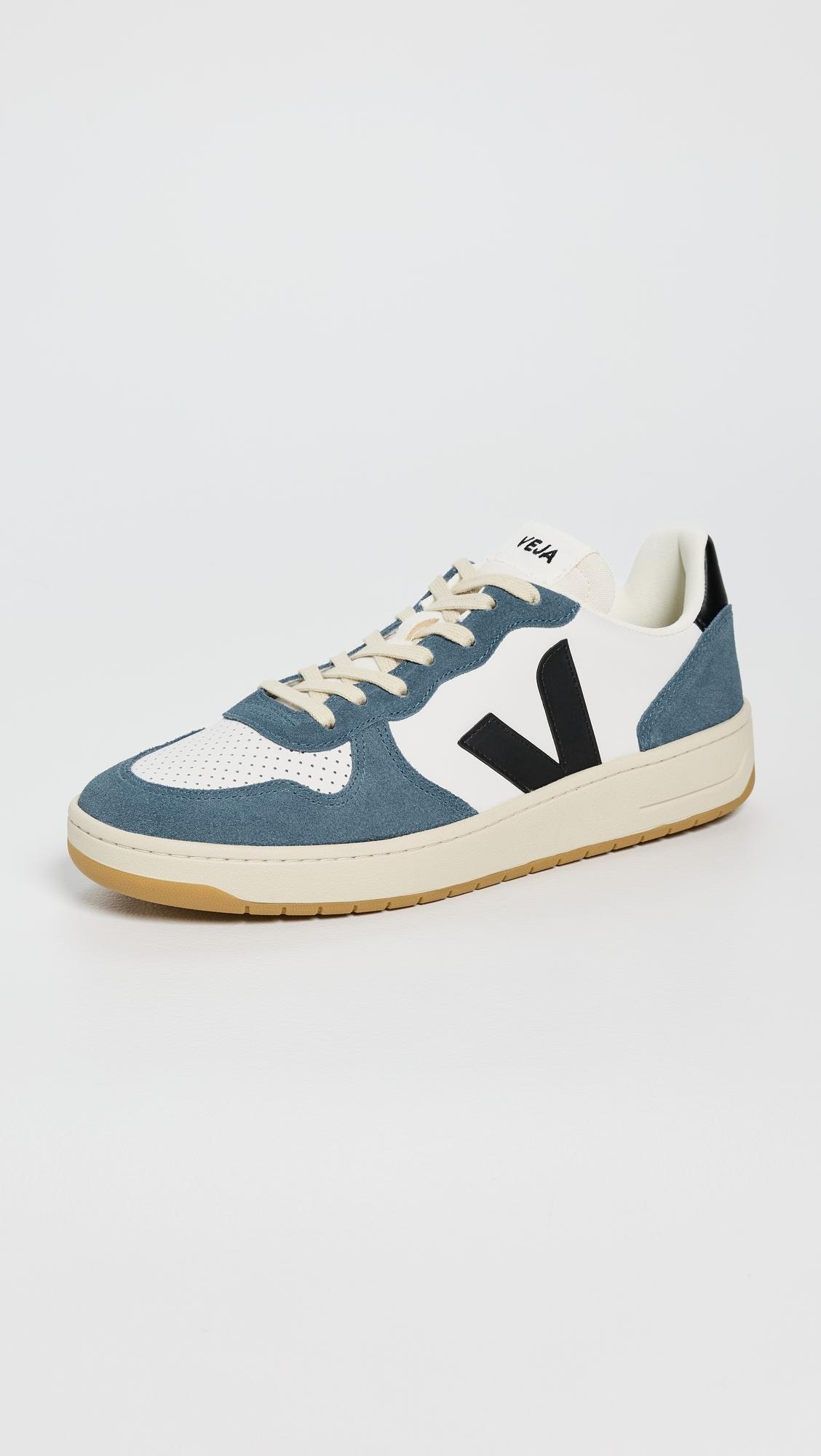 V-10 Sneakers by VEJA