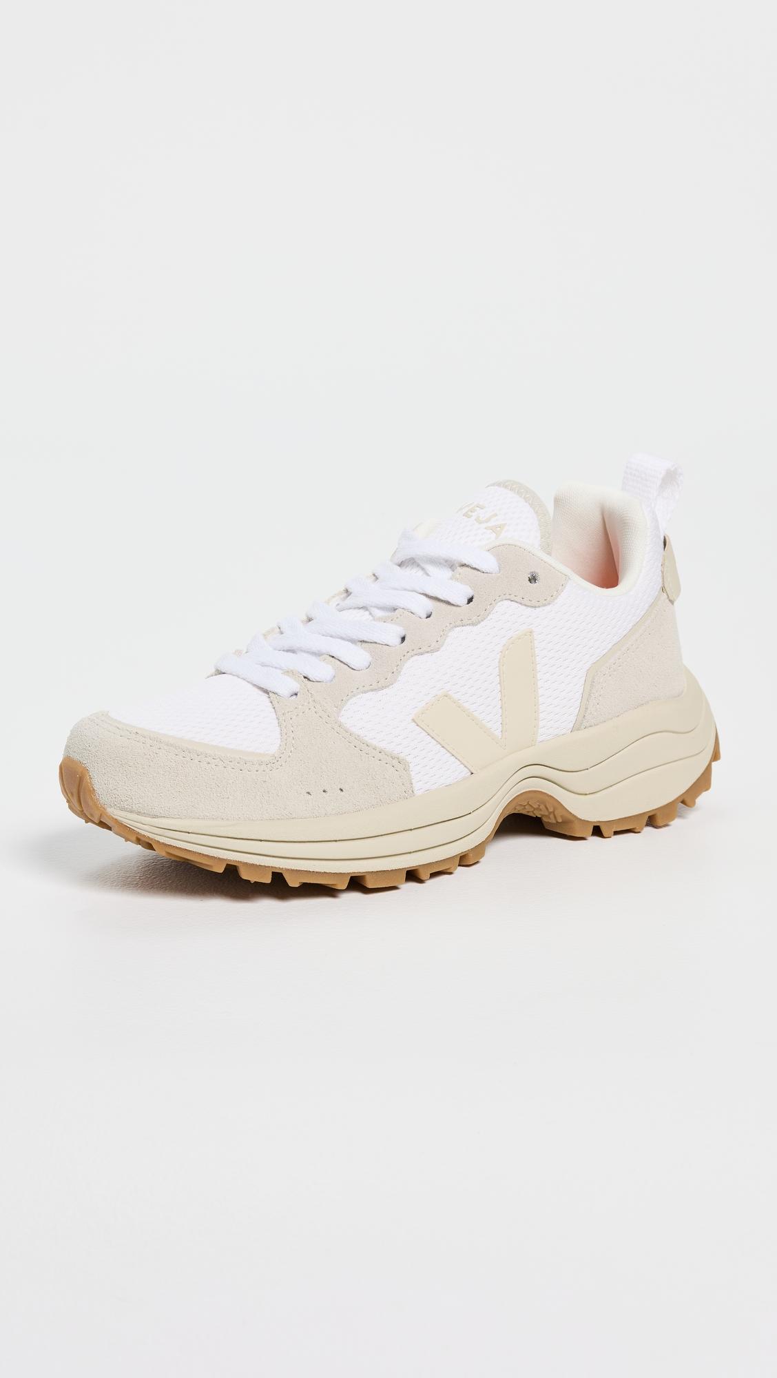 Venturi II Sneakers by VEJA