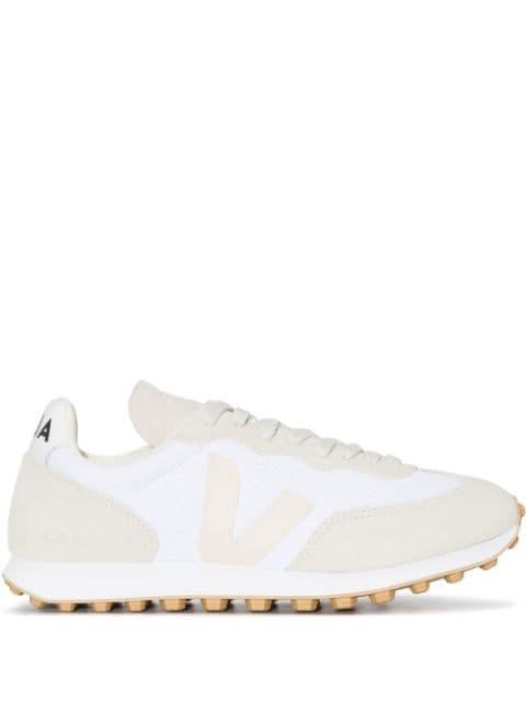 logo-patch lace-up sneakers by VEJA