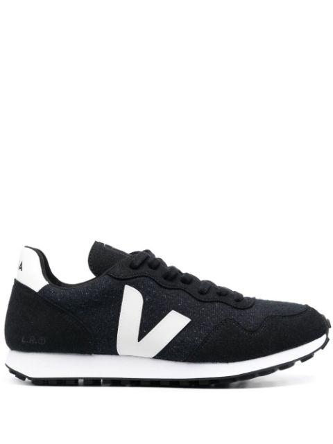 logo-patch low-top sneakers by VEJA
