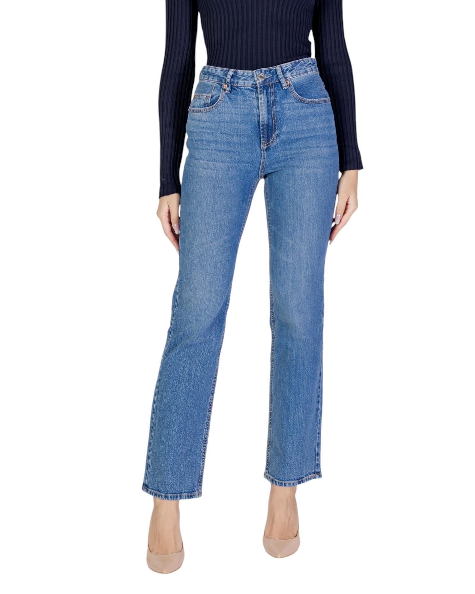 High Waist Straight Jeans Light Wash- Blue by VERO MODA High Waist Straight Jeans Light Wash- Blue by VERO MODA