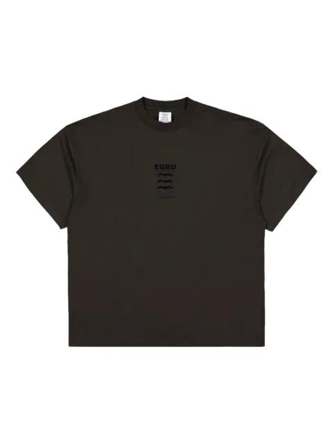 Bats logo T-shirt by VETEMENTS