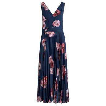 A feminine summer staple this by VINCE