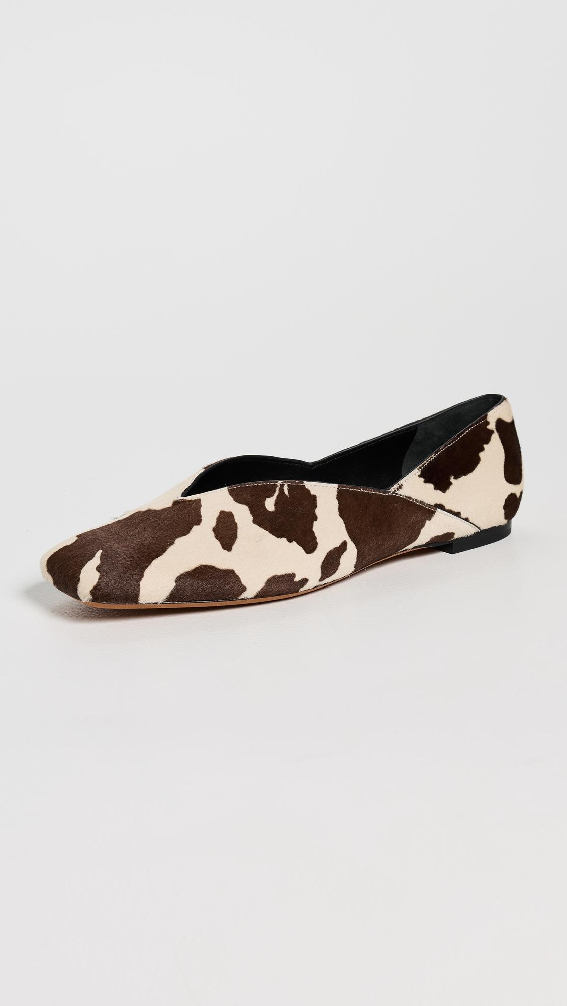 Carmen Flats by VINCE