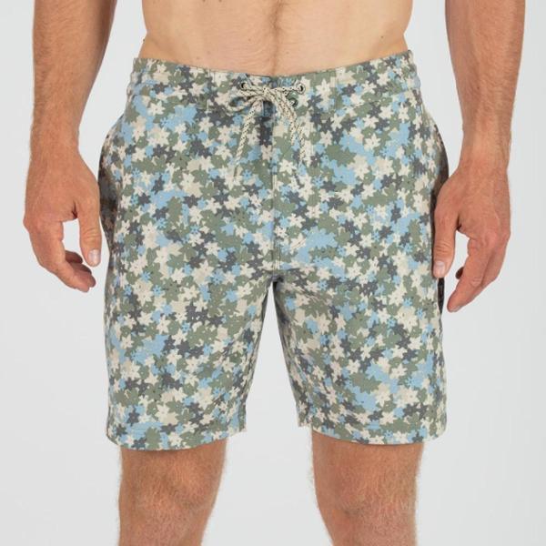 Jungalo 17.5" Boardshorts by VISSLA