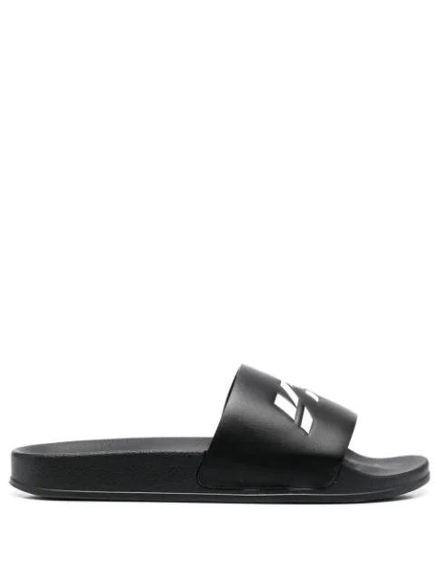logo print slides by VTMNTS