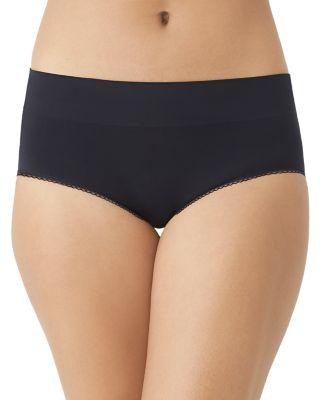 Feeling Flexible Seamless Brief by WACOAL
