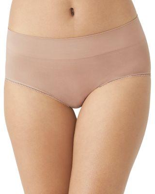 Feeling Flexible Seamless Brief by WACOAL