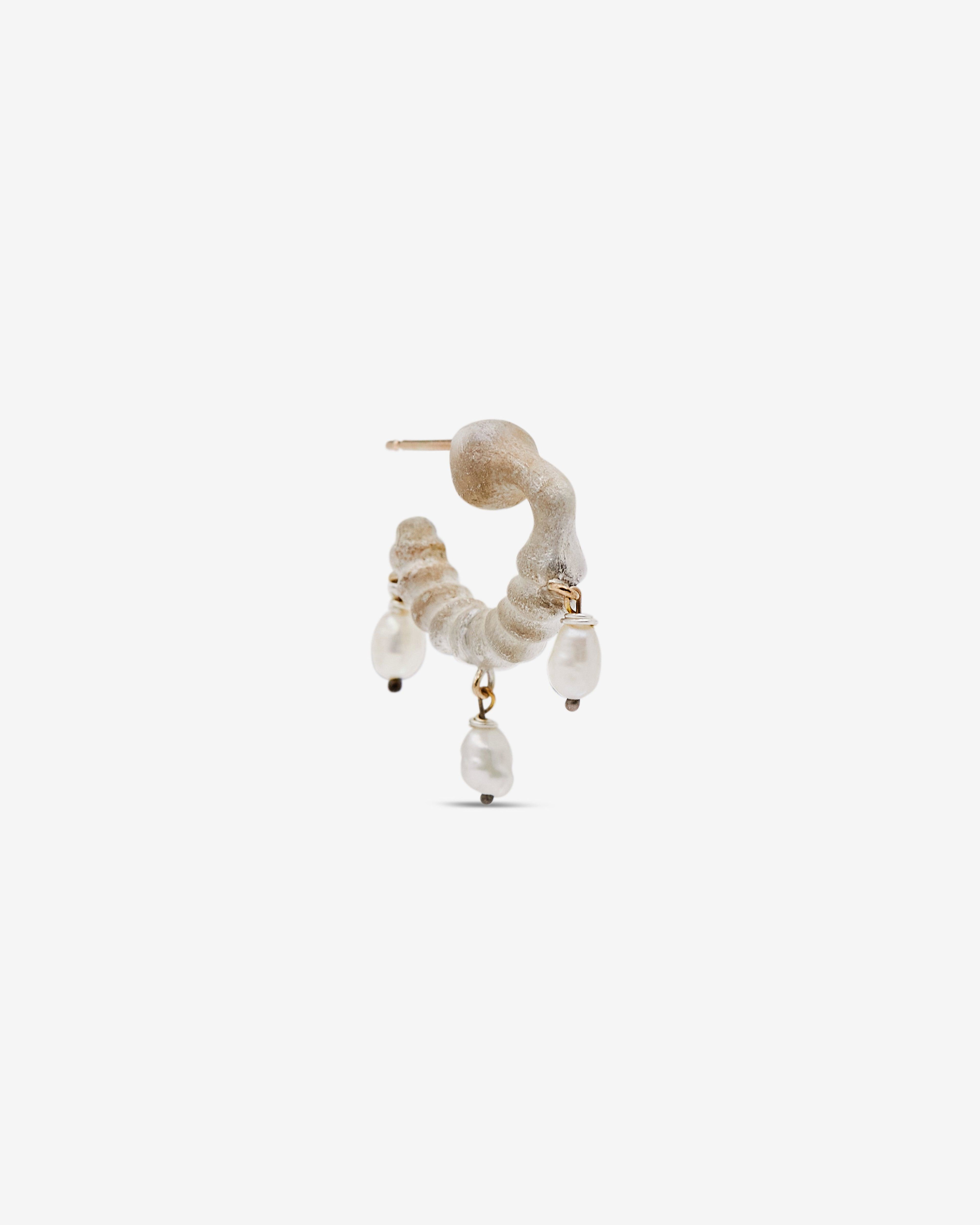 Weinan Pan - Bone Earring No3 with 3 Small Pearls - (Silver/Gold) by WEINAN PAN