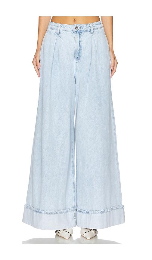 WeWoreWhat Pleated Wide Leg Jeans in Denim-Light by WEWOREWHAT