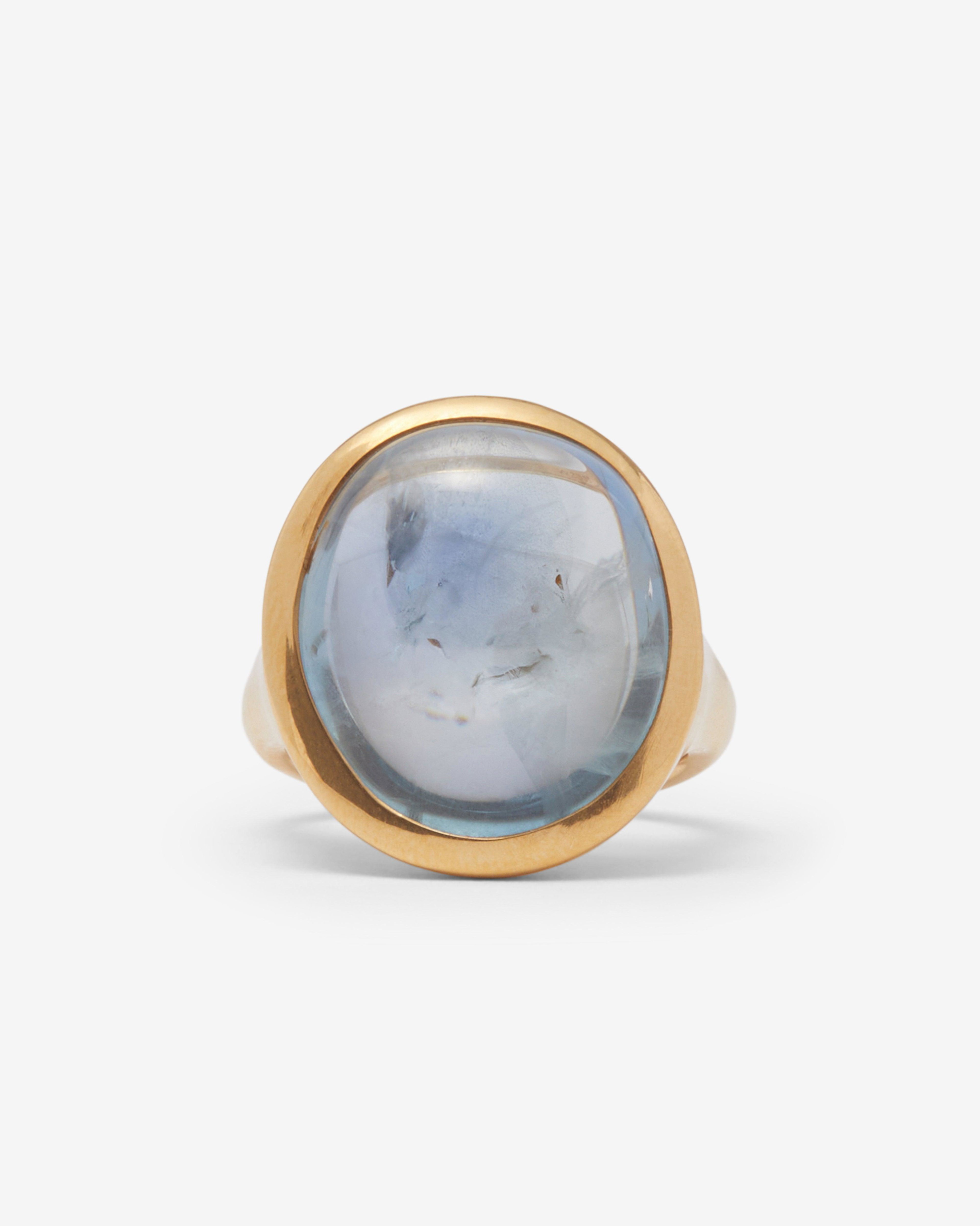 William Welstead  - Cabochon Sapphire Ring -  (Yellow Gold) by WILLIAM WELSTEAD