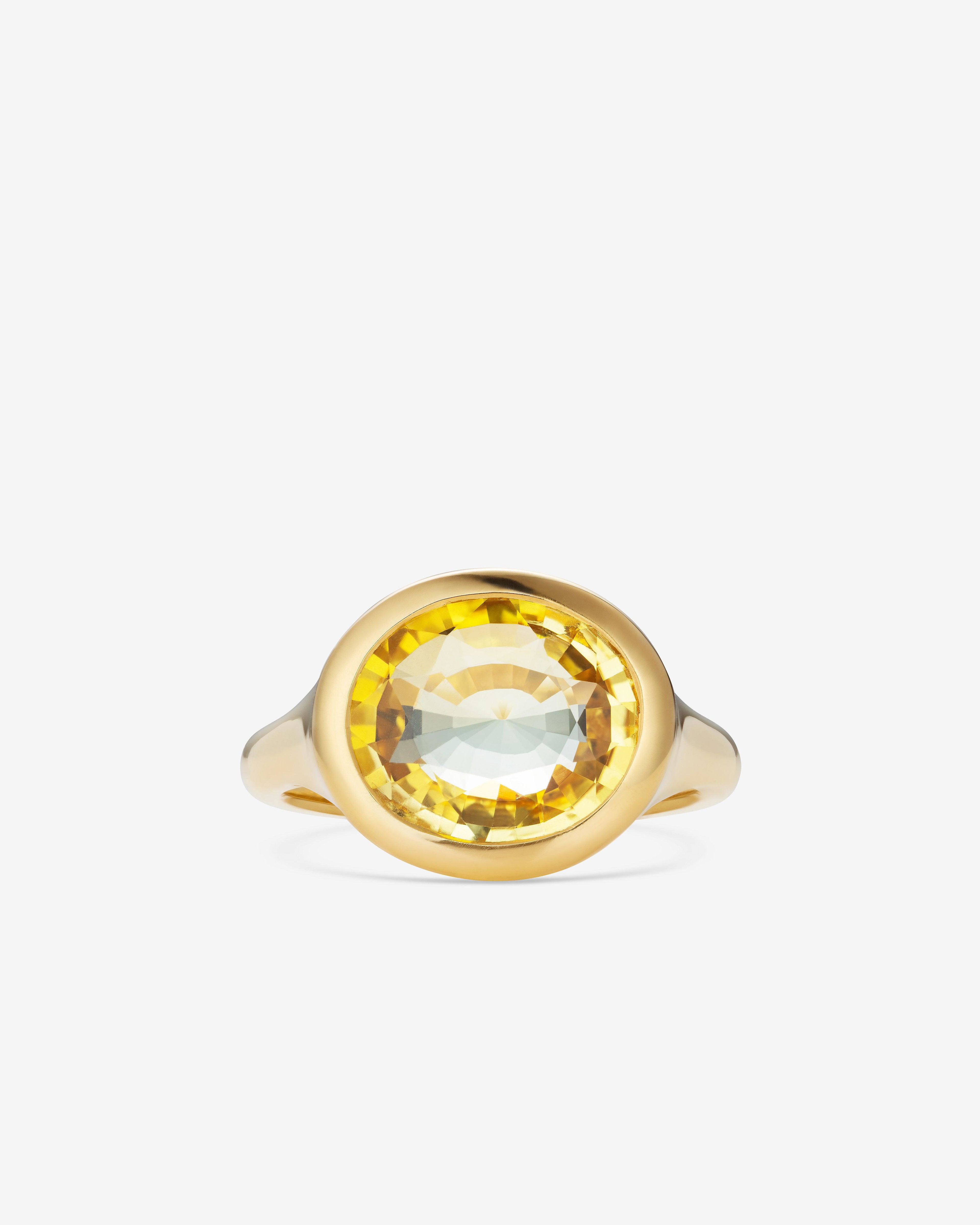 William Welstead  - Yellow Sapphire Ring -  (Yellow Gold) by WILLIAM WELSTEAD