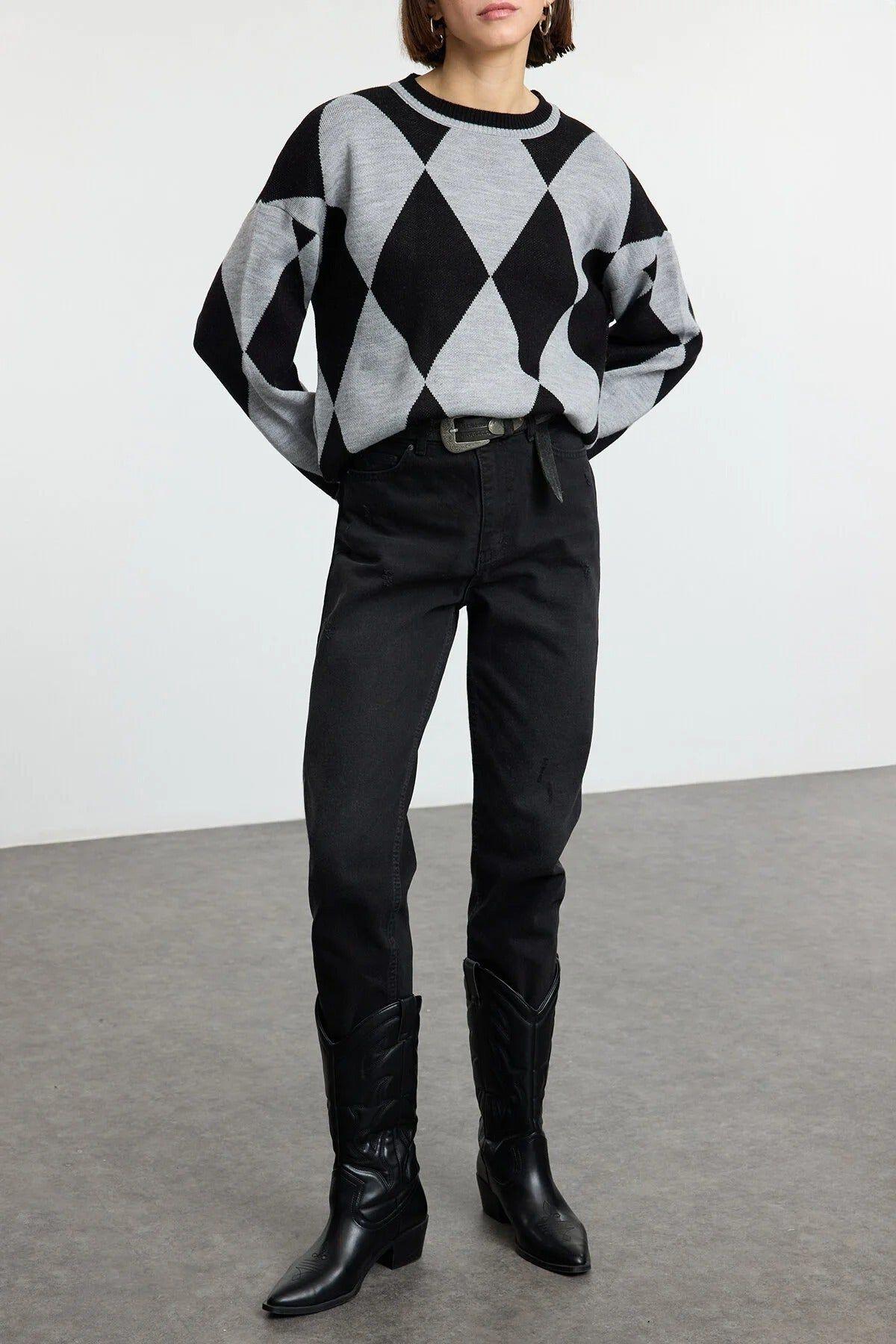 Argyle Pattern Crew Neck Knitted Sweater by WOVCOR Argyle Pattern Crew Neck Knitted Sweater by WOVCOR