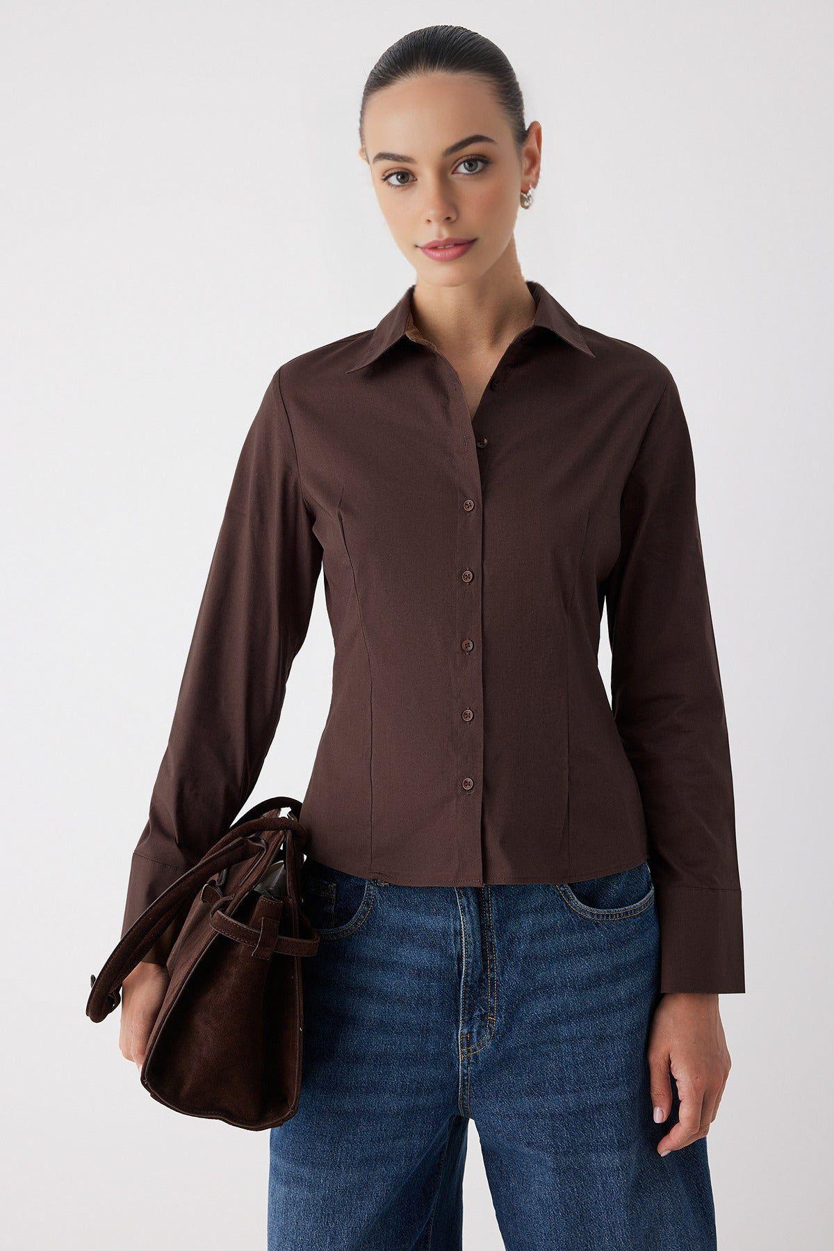 Waist-Fitted Cotton Woven Shirt by WOVCOR