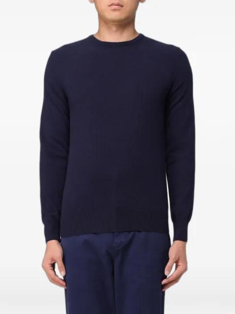 crew-neck long-sleeve sweater by XC