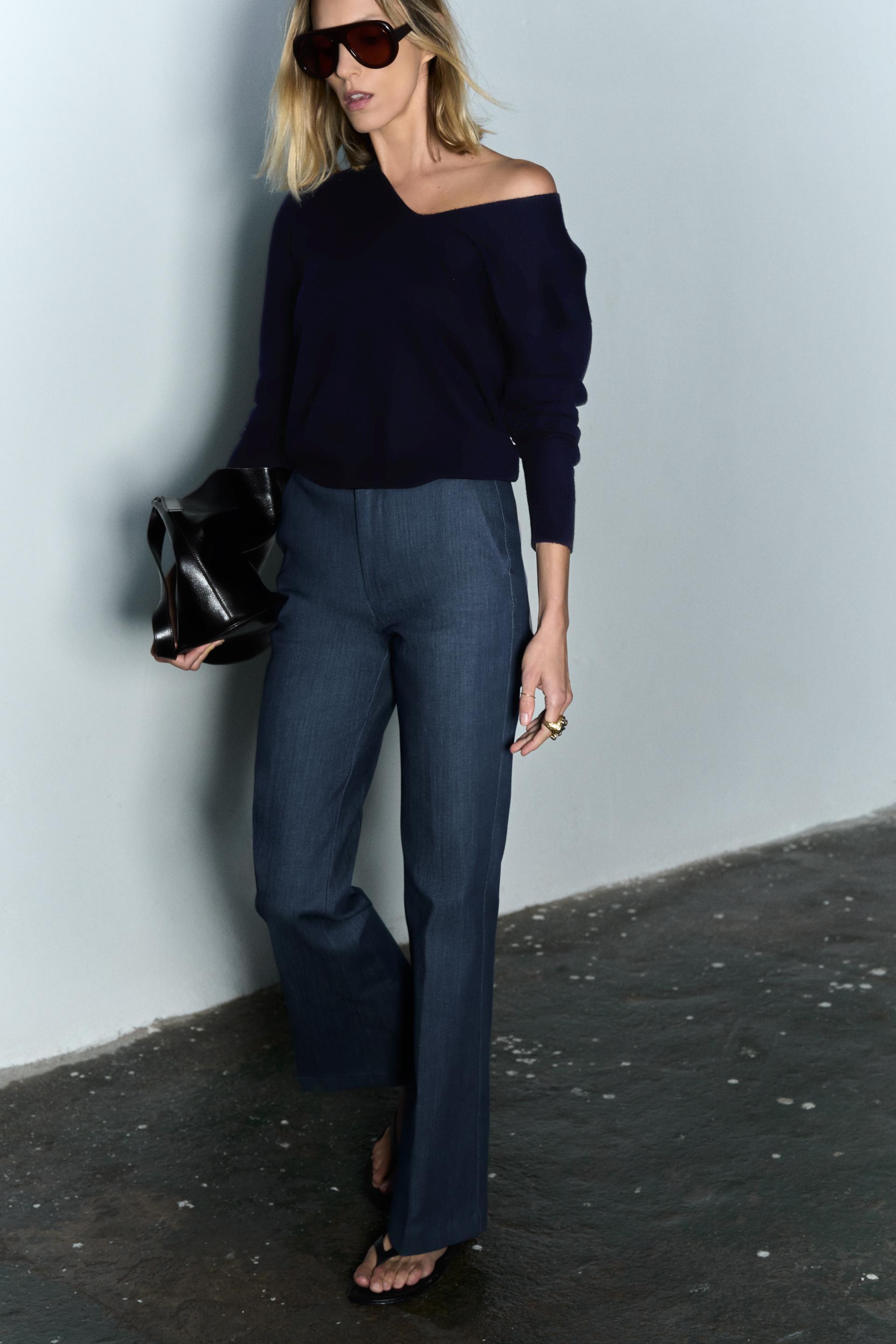 100% EXTRA-SOFT WOOL V-NECK JUMPER by ZARA