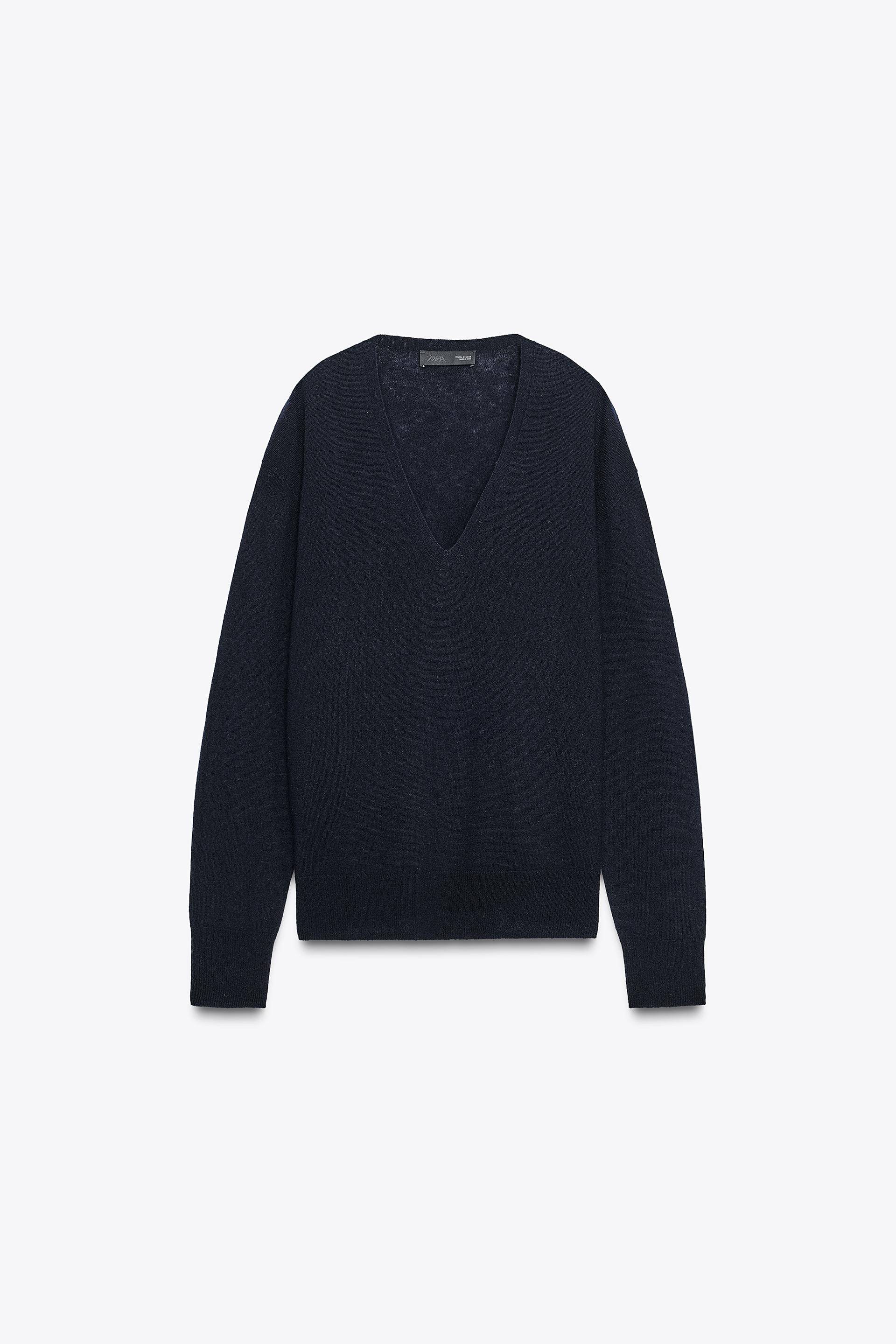 100% EXTRASOFT WOOL V-NECK JUMPER by ZARA
