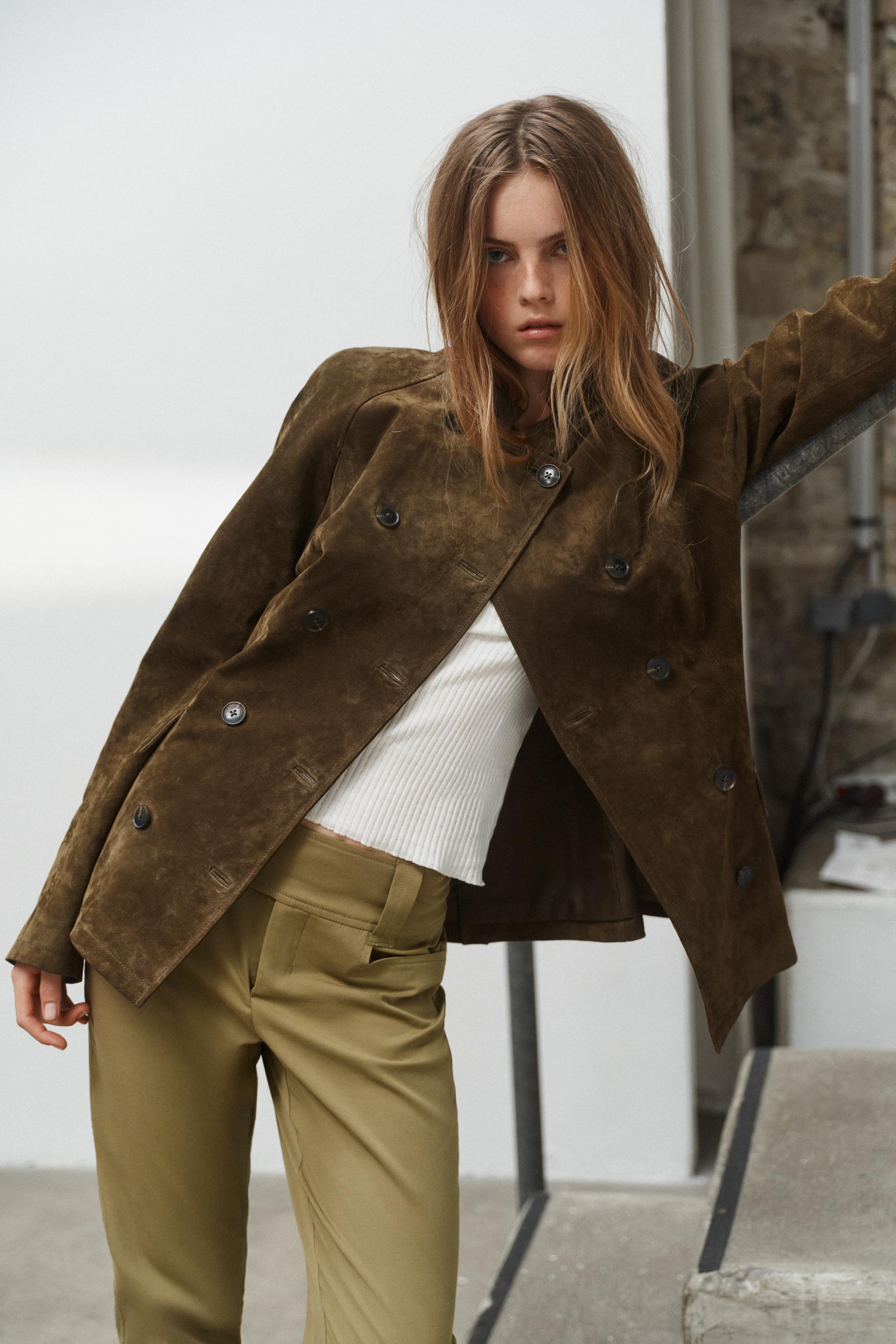 100% SUEDE LEATHER FITTED JACKET by ZARA